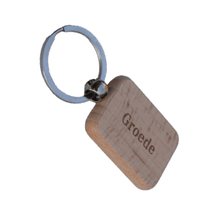 Rechthoekige houten sleutelhanger – met naam of plaats